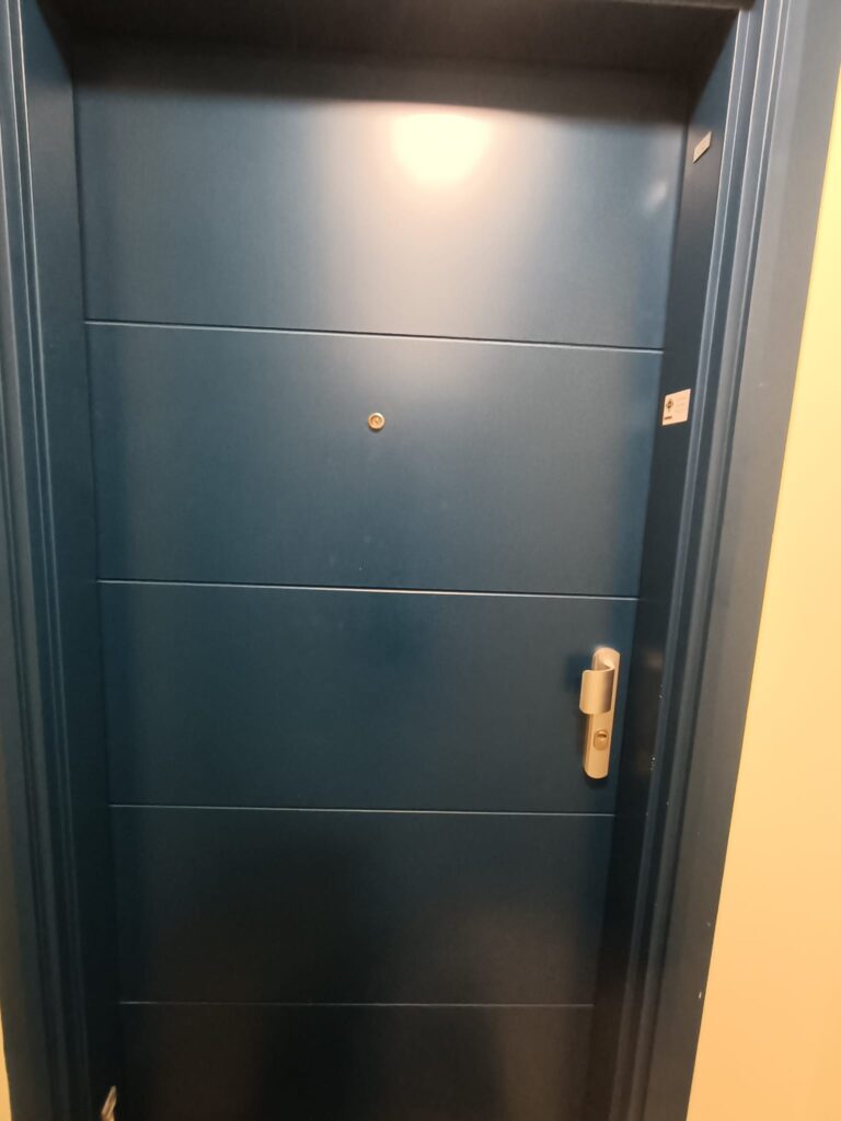Porte de l'appartement